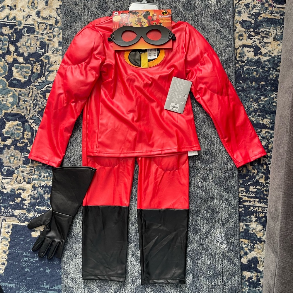 READ DESCRIPTION! Incredibles 2-Disney Pixar Dash Costume for Boys SIZE 9/10